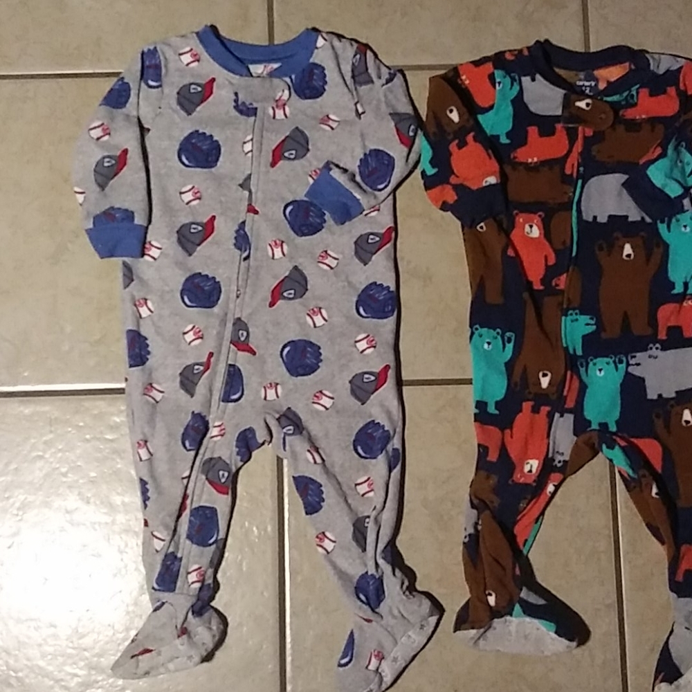Lot of 4 Toddler Boy Fleece Zip Up onesie PJS 12m